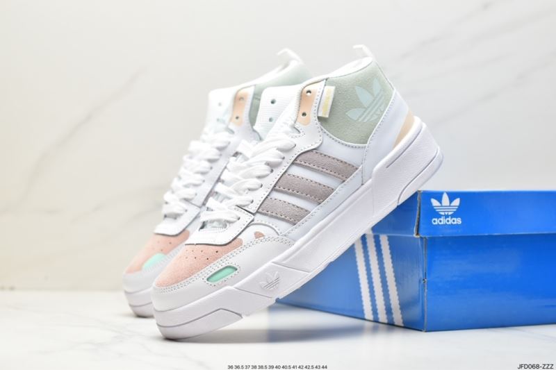 Adidas Sneakers